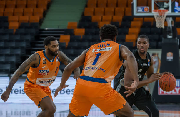 这使得亚历 这使得亚历