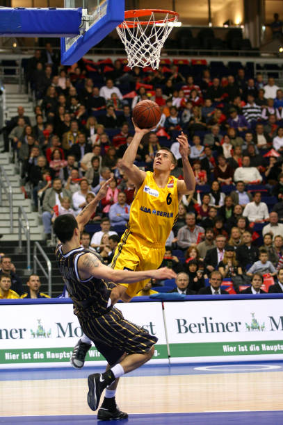 与乌姆德的 与乌姆德的